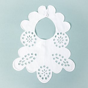 Vintage hagesmk med engelsk broderi.