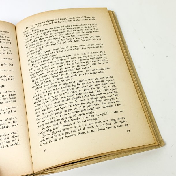 Mosepigen af Helene Hrlyck