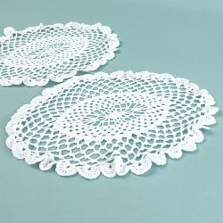 To hklede hvide vintage flakoner