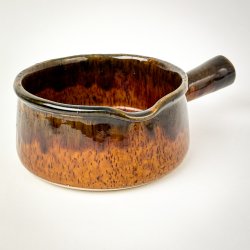 Ofenfeste Keramikform mit flammender Glasur