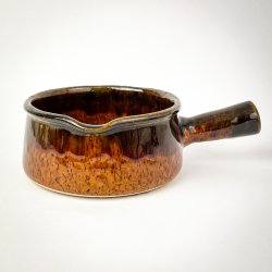 Ofenfeste Keramikform mit flammender Glasur