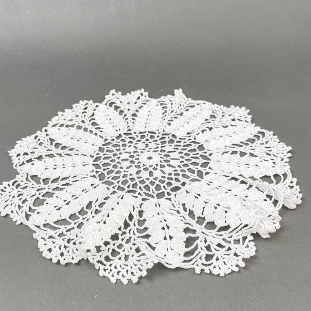 Hklet hvid vintage lysedug