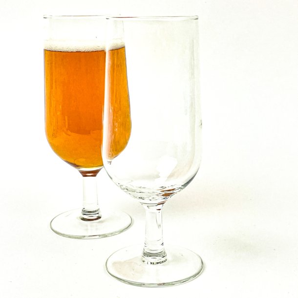 Retro-Bierglas auf Stiel