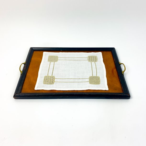 Vintage bakkeserviet med sandfarvet broderi