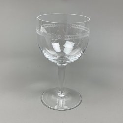 Vintage r�dvinsglas med ciselering