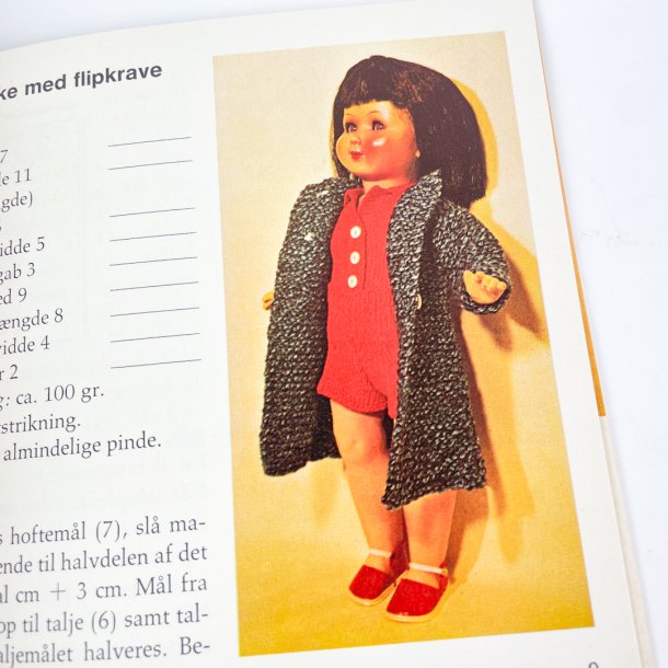 Moderne Puppenstrickmode von Grethe Christiansen