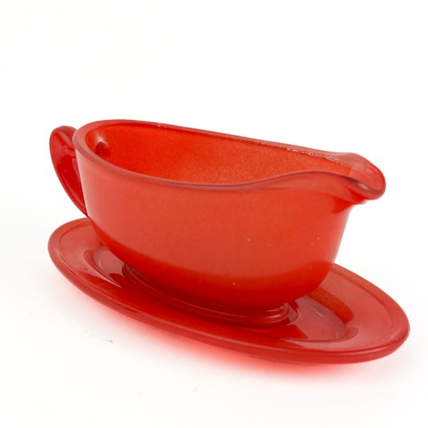 R�d vintage saucesk�l