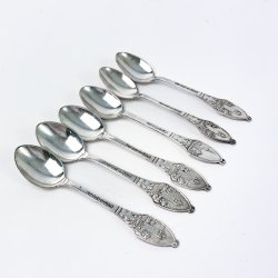 Sechs Retro-Teelffel aus Silberauflage