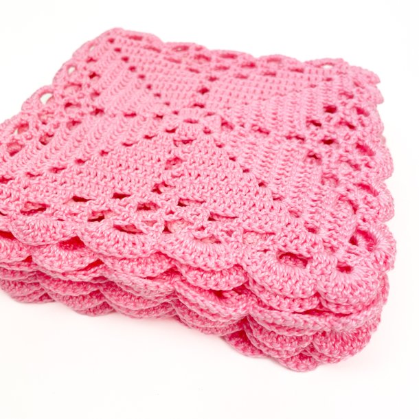 Zwlf rosa blaue gehkelte Zwischenlegservietten