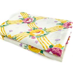 To st vintage sengetj med blomster