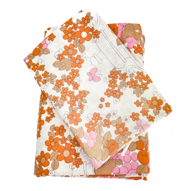 Vintage sengetj med orange og rosa blomster