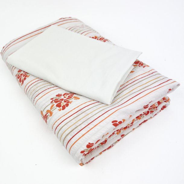 Vintage senget�j med blomster