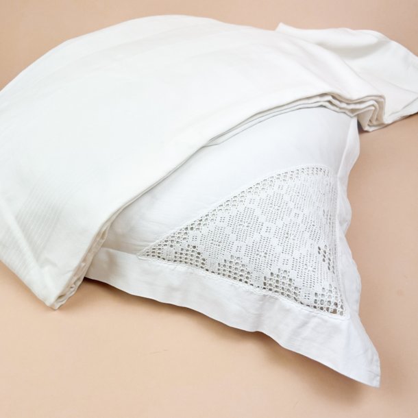 Hvid vintage damask senget�j