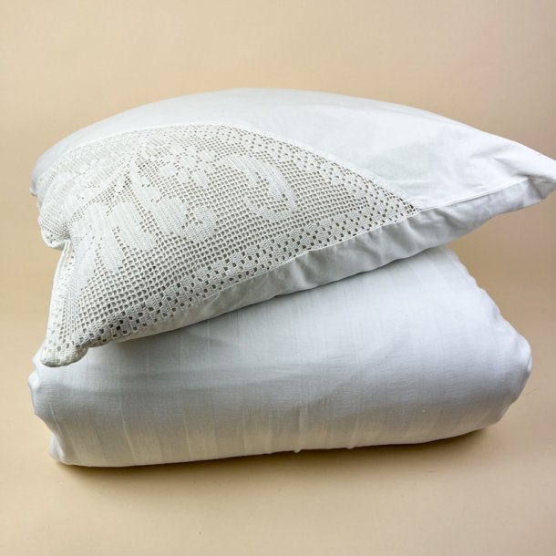 Bl�dt damaskv�vet vintage senget�j