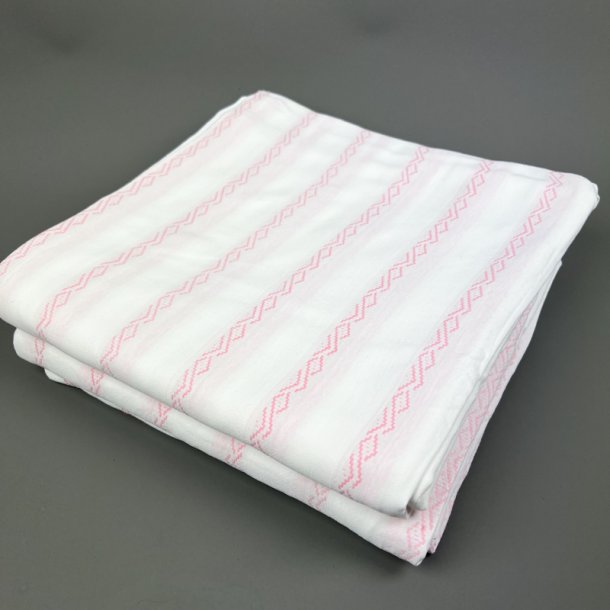 To s�t vintage senget�j med lyser�de striber