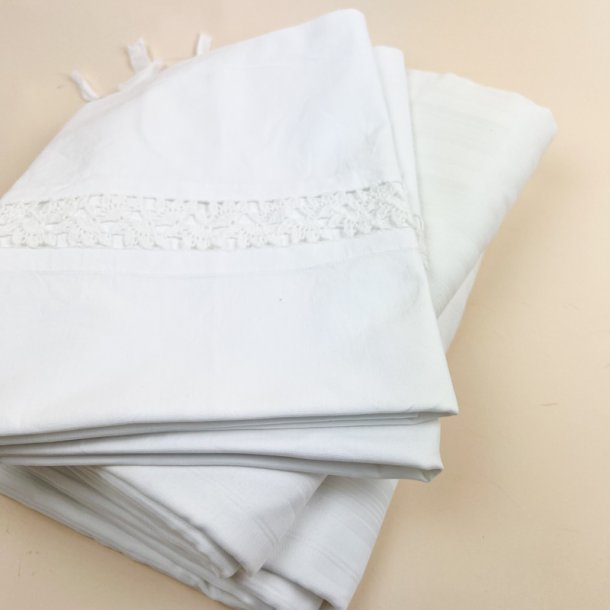 To s�t vintage senget�j med mellemv�rk