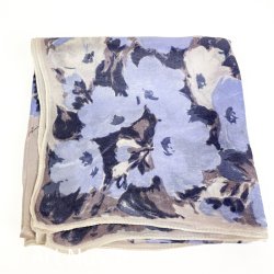 Blomstret lysebl�t vintage silket�rkl�de