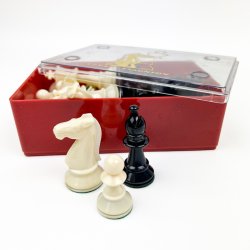 Klassiske vintage skakbrikker i �ske
