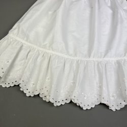 Broderet hvidt vintage sk�rt S/M