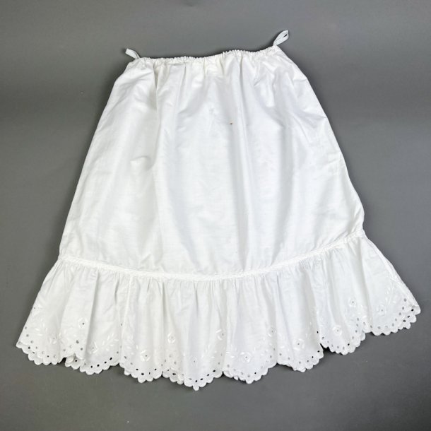 Broderet hvidt vintage sk�rt S/M