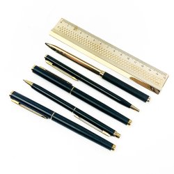 Vintage fyldepen skrives�t i sort og gyldent