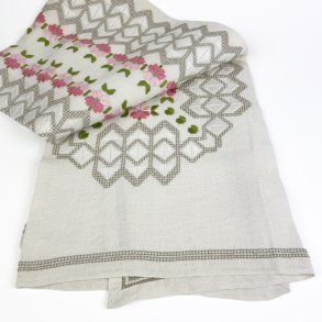  Fantastisk broderet vintage dug