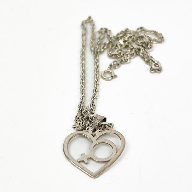 Kraftig vintage s�lvk�de med hjertevedh�ng