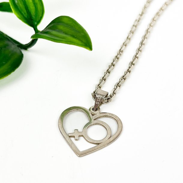 Kraftig vintage s�lvk�de med hjertevedh�ng