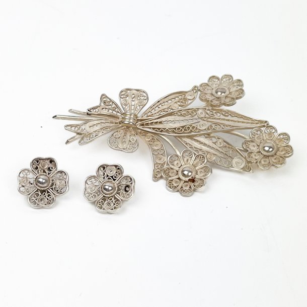 Vintage filigran blomsterbroche og �reclips s�lv