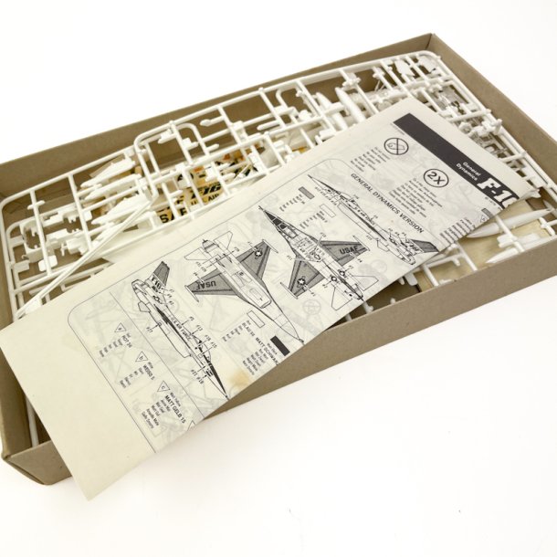Revell Northrop F-5A vintage bygges�t