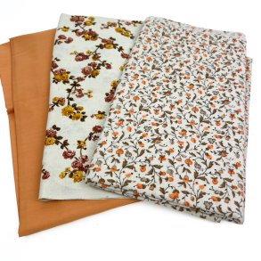 Tre retro stofstykker med blomster