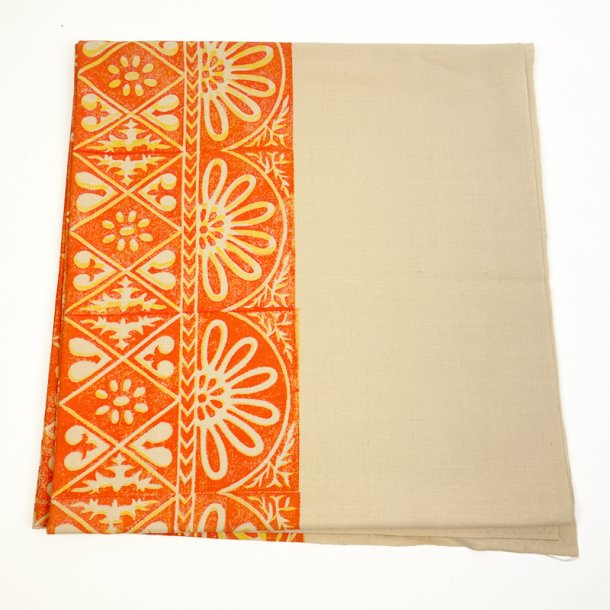 Tre orange retro stofrester 