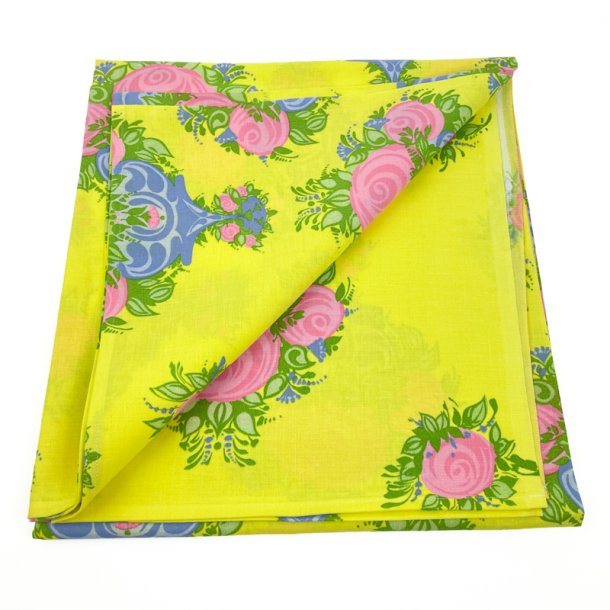 Gul vintage dug med roser 180 cm