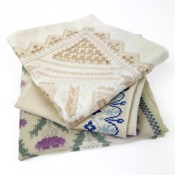 Tre broderede vintage pudebetr�k