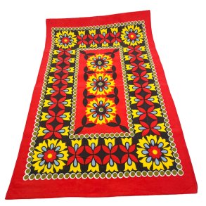 Blomstret r�d retro bordl�ber