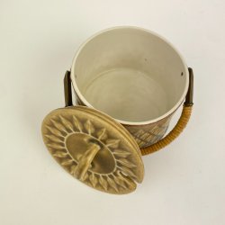 Relief marmeladekrukke med flethank