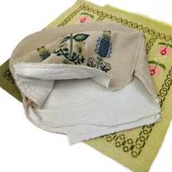 To retro broderier til syprojekter