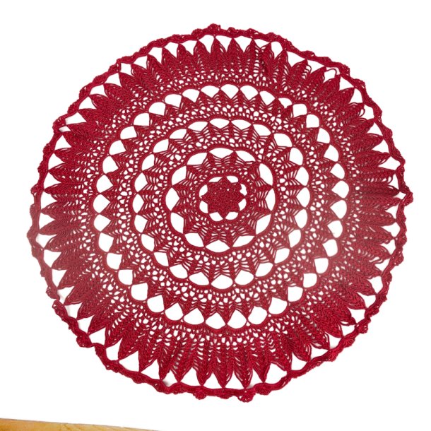 Groe rote Retro-Hkeldecke 