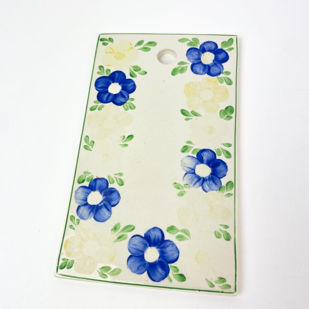 Vintage porcelnsskrebrt med blomster