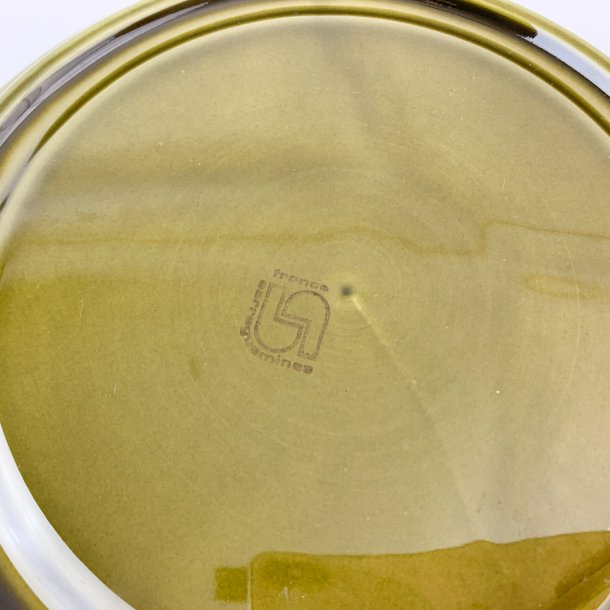 Olivgrner Retro-Teller mit Fchern