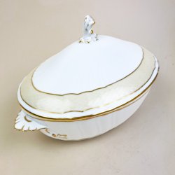 Royal Copenhagen Creme Svejfet vintage terrin