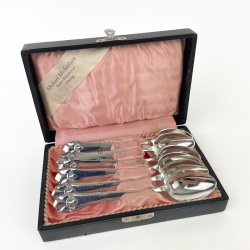 Sechs Teelffel mit franzsischer Lilie  versilbert