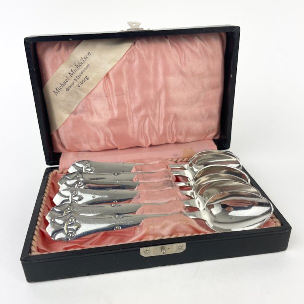 Sechs Teelffel mit franzsischer Lilie  versilbert