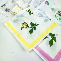 Ti vintage lommet�rkl�der med blomster