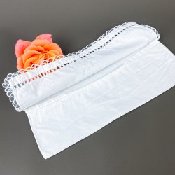 Hvidt vintage omslag med orkeret kant