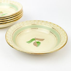 Mslischale. - Royal Adams Ivory, England.