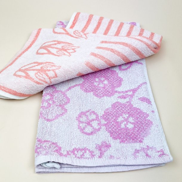 To rosa retro h�ndkl�der