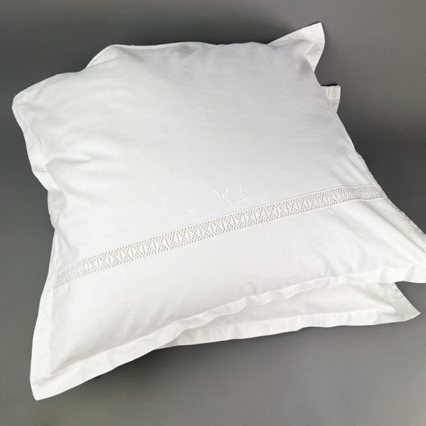 To vintage pudebetr�k med mellemv�rk