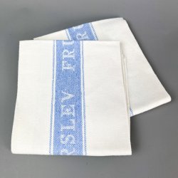 To store hvide og bl� vintage viskestykker 