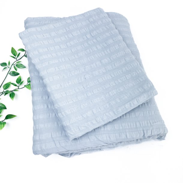 Lysebl�t vintage b�k og b�lge senget�j � 220 cm